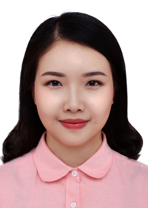 26卢莹， 广西老年大学西画专业讲师.jpg