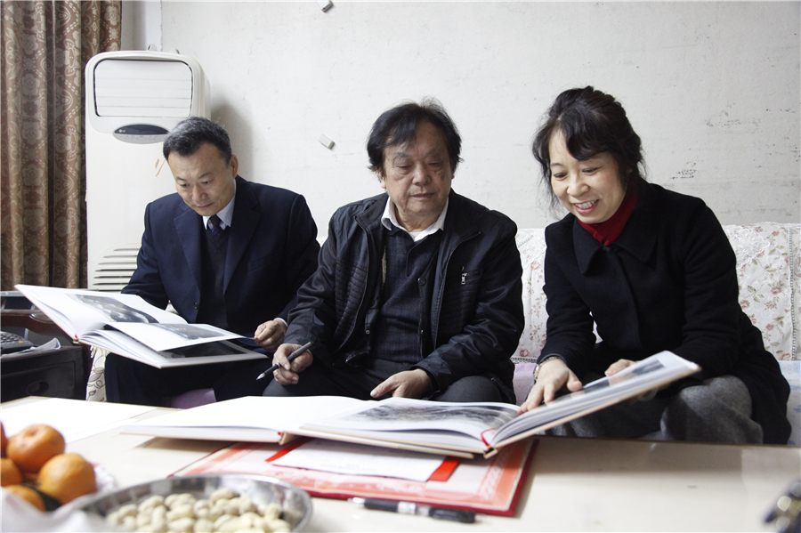 慰问黎正国老师.jpg