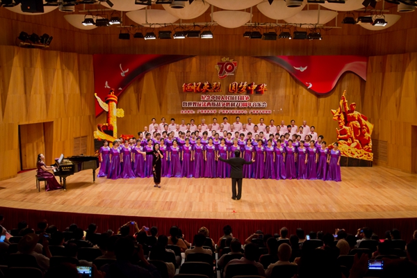 70-3-混声合唱《太行山上》（老干部合唱团）.jpg