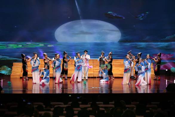 2017葫芦丝基础B班，葫芦丝表演《荷塘月色》。赖新华.摄