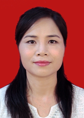 60覃彩群， 广西老年大学声乐专业副教授.jpg