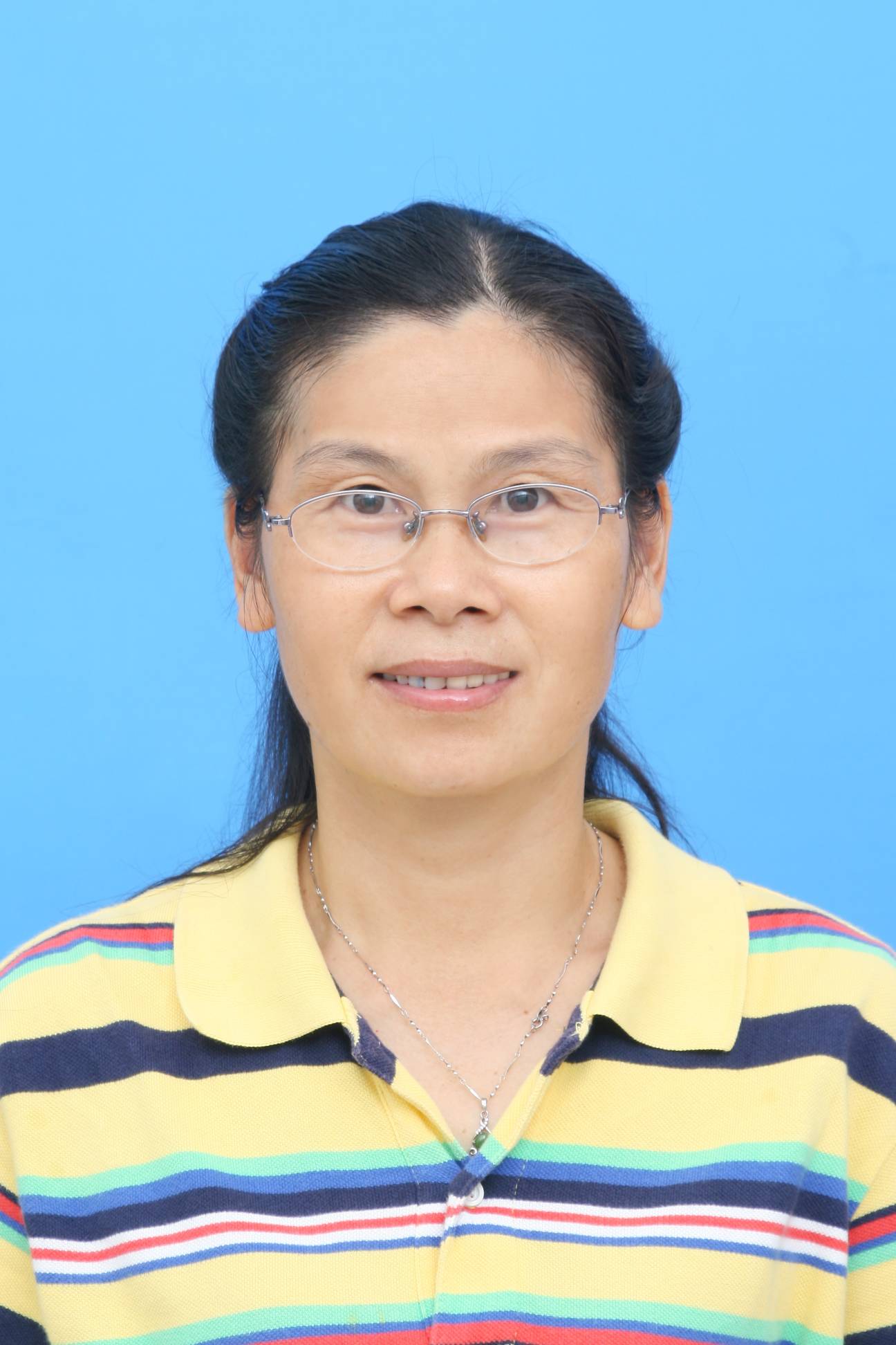 62胡晓， 广西老年大学声乐专业教师(1).jpg