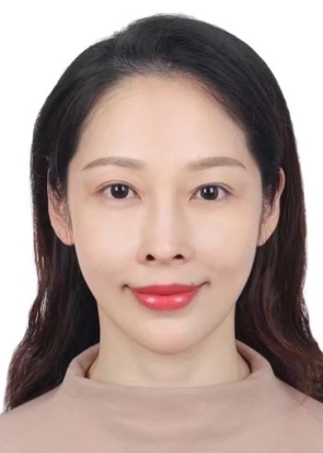 151王挽鹭， 广西老年大学舞蹈专业讲师.jpg