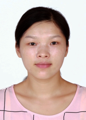 173莫雪婷， 广西老年大学插花专业讲师.jpg