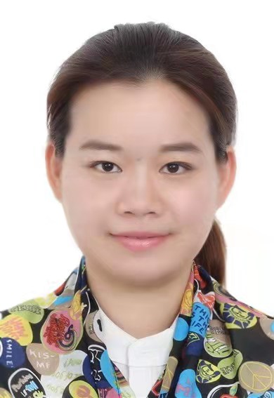 99荆颖园， 广西老年大学小提琴专业教师.jpg
